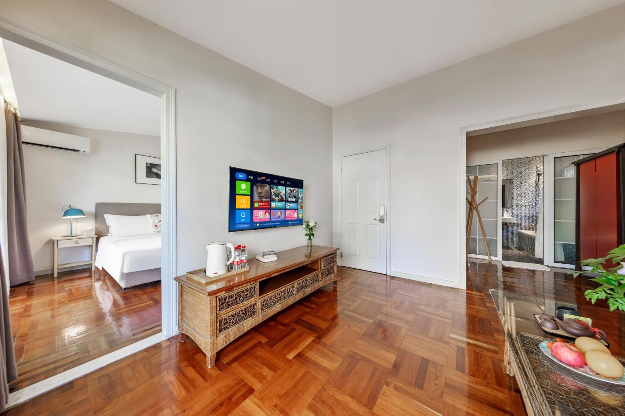 Shenzhen No'6 Garden Villa --French Window With Garden View,Close To Sea World &Shekou Ferry Port &K11 Ecoast &Subway Nearby ,Offer Western Food And Coffee &English Speaking With Tour Services Exteriör bild