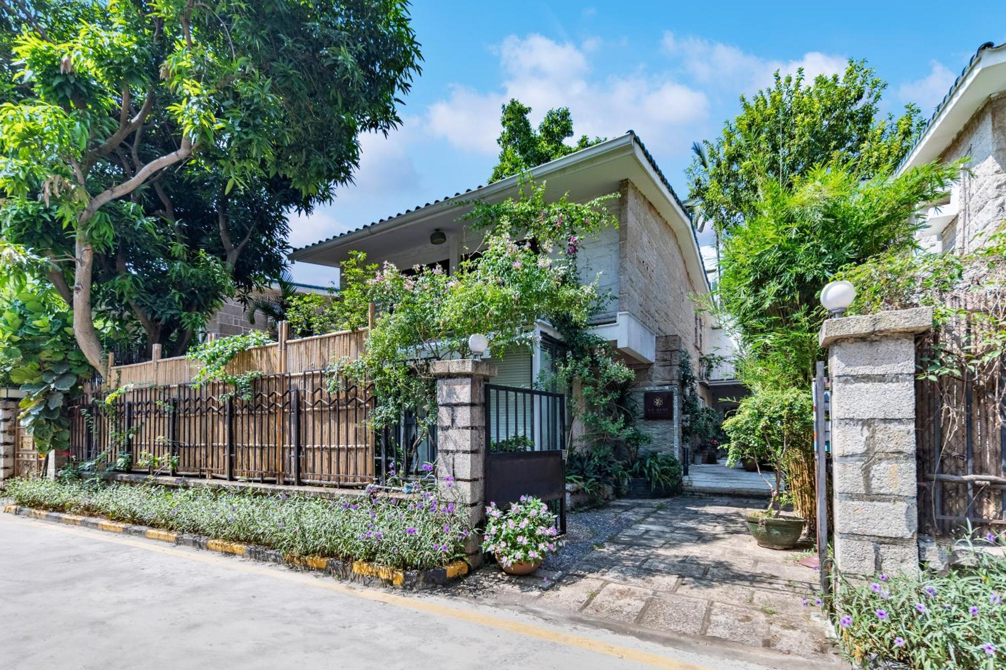 Shenzhen No'6 Garden Villa --French Window With Garden View,Close To Sea World &Shekou Ferry Port &K11 Ecoast &Subway Nearby ,Offer Western Food And Coffee &English Speaking With Tour Services Exteriör bild