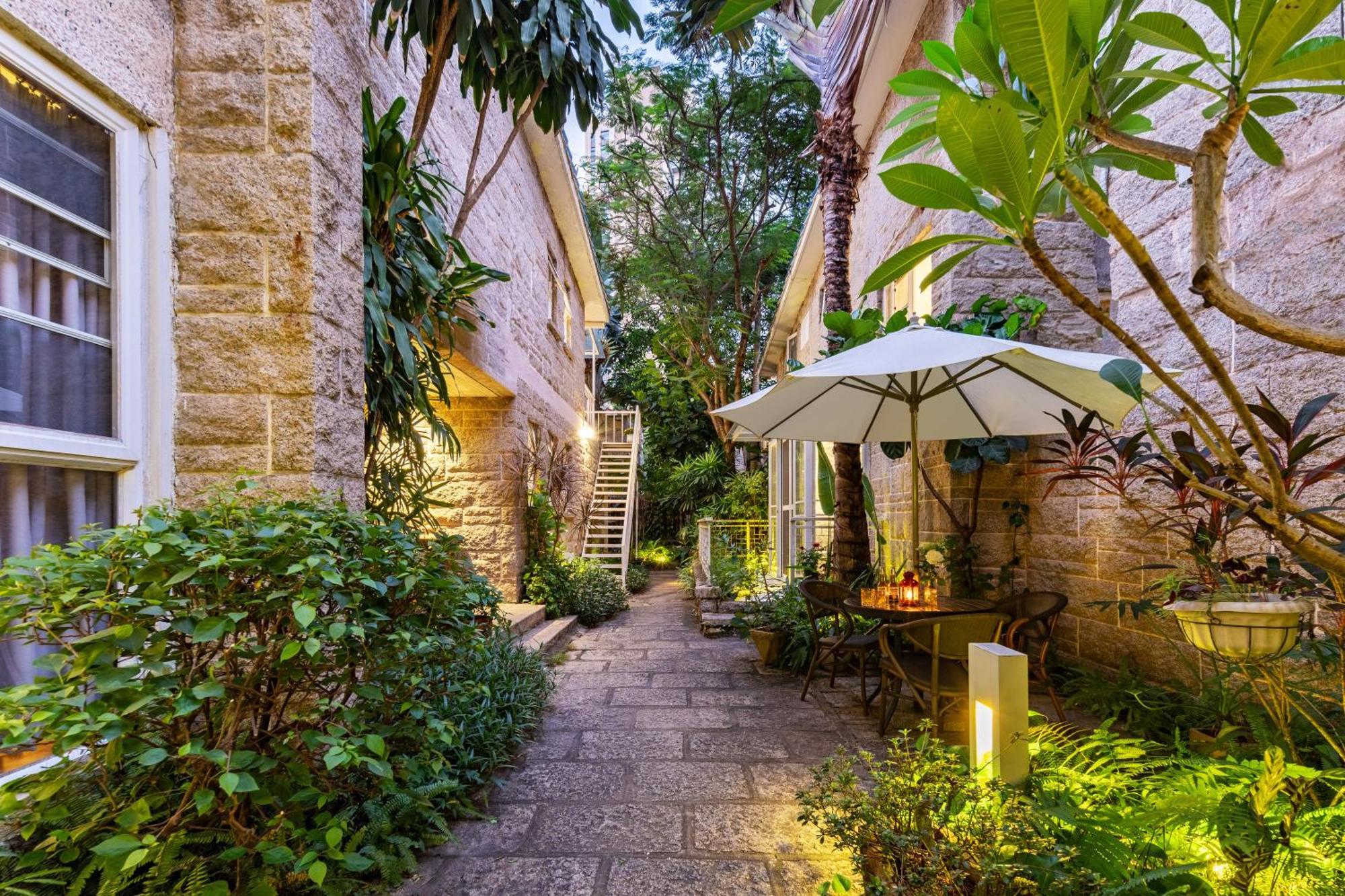 Shenzhen No'6 Garden Villa --French Window With Garden View,Close To Sea World &Shekou Ferry Port &K11 Ecoast &Subway Nearby ,Offer Western Food And Coffee &English Speaking With Tour Services Exteriör bild